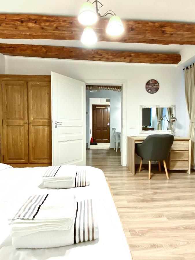 Cero Brasov Apartment ภายนอก รูปภาพ