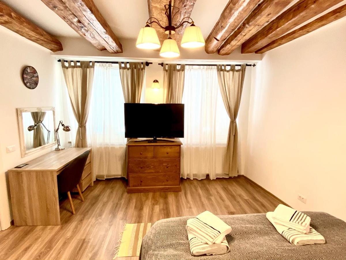 Cero Brasov Apartment ภายนอก รูปภาพ